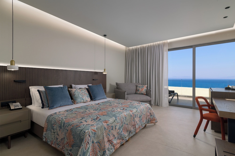 Premium Double/Twin Panoramic Sea View