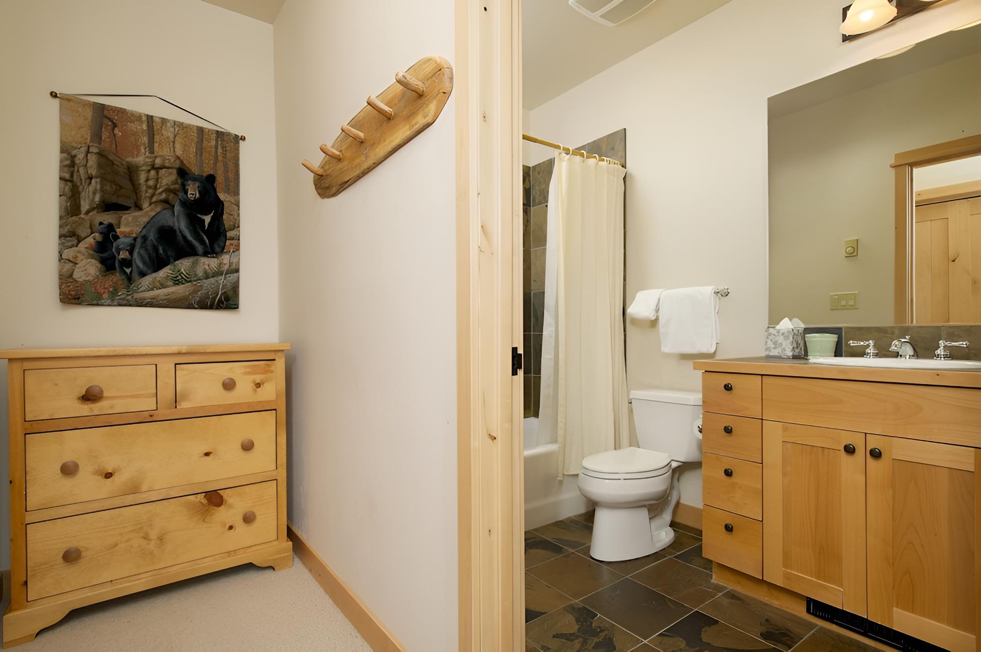 Moose Creek Townhomes, 3 Bedrooms, 3 Bathrooms photo 3