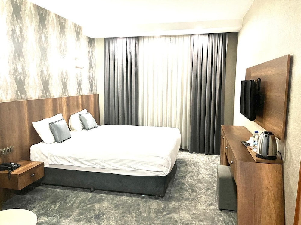 Economy Room (No Window) - Photo 4