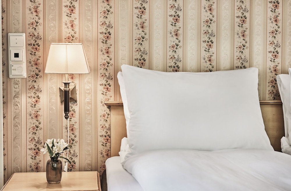 Double Room (Historic) photo 2