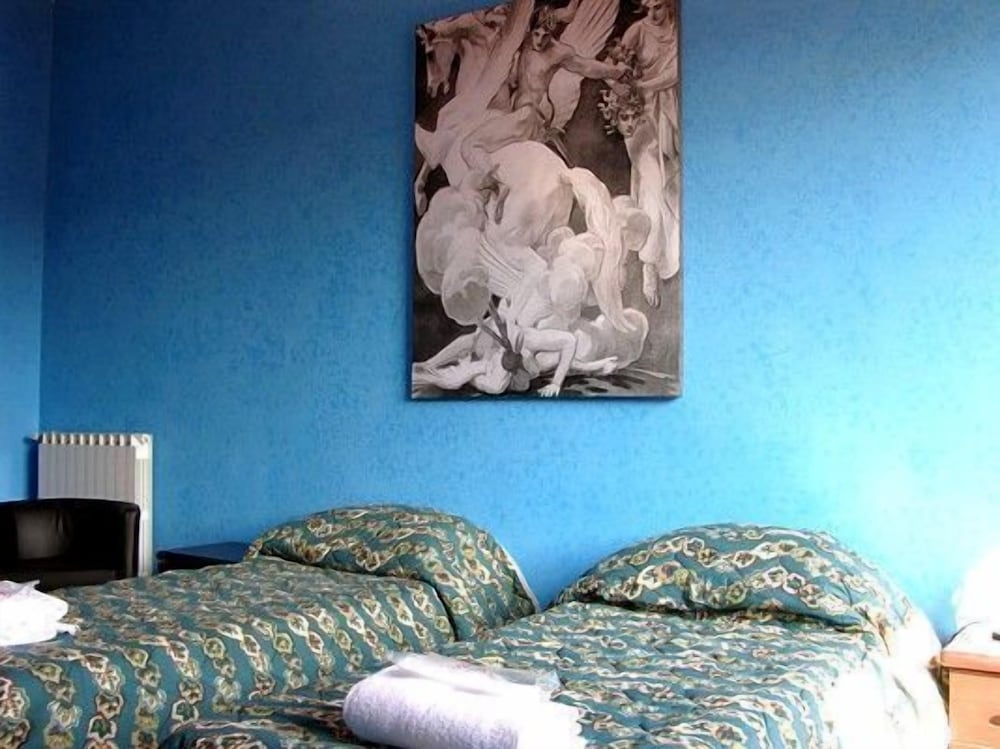 Double or Twin Room, Shared Bathroom (external bathroom)