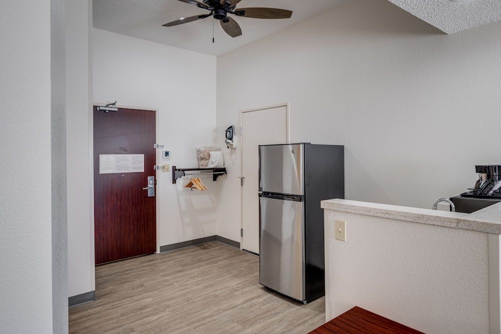 Deluxe Double Room, Accessible photo 2