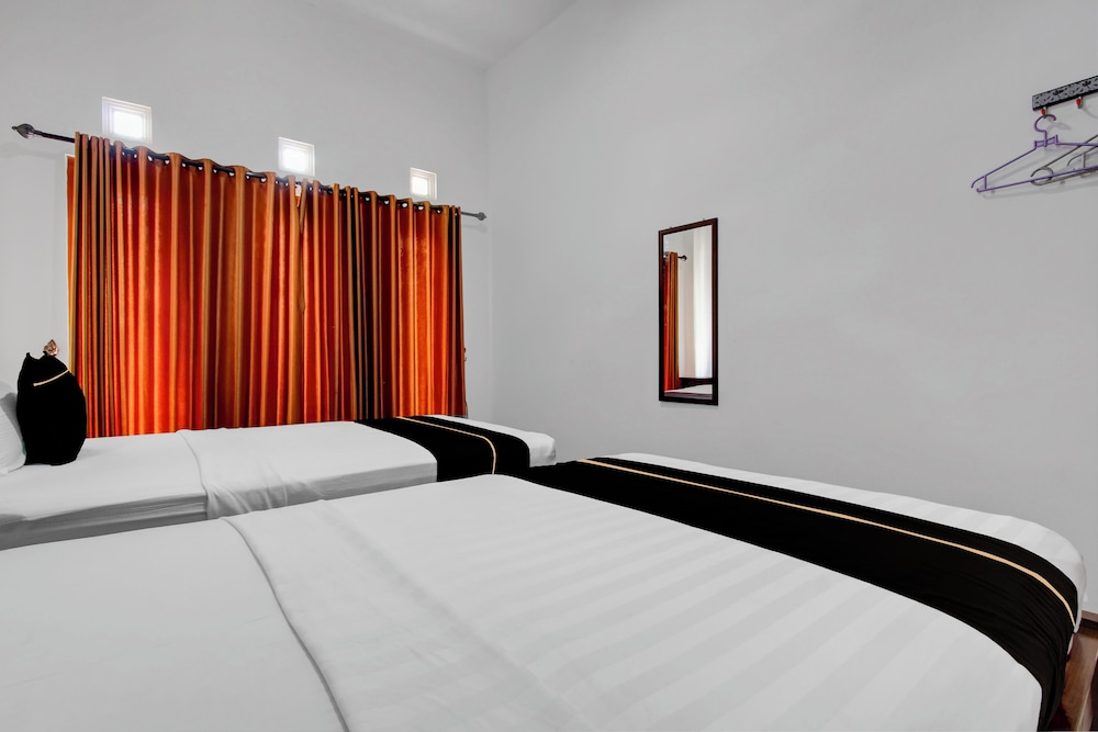 Deluxe Twin Room photo 2