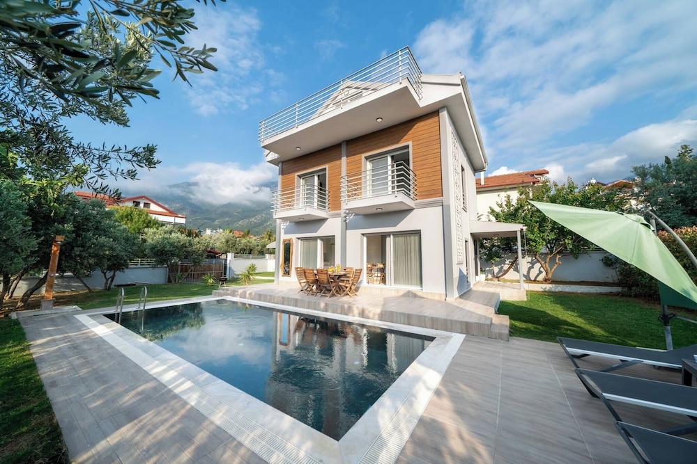 Villa, 3 Bedrooms, Balcony