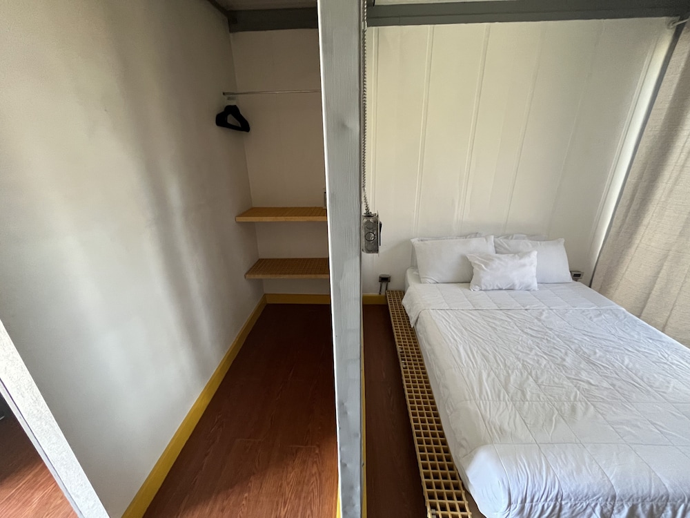 Standard Double Room, Multiple Beds, Garden View photo 3