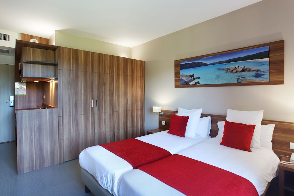 Comfort Suite photo 3