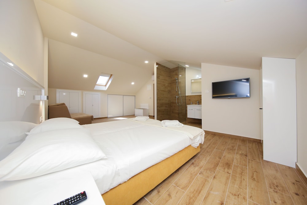 Superior Double Room (4 people) photo 3
