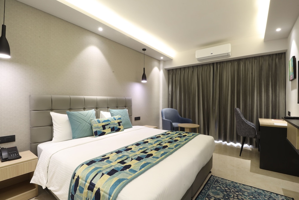 Superior Room, Balcony - Photo 8