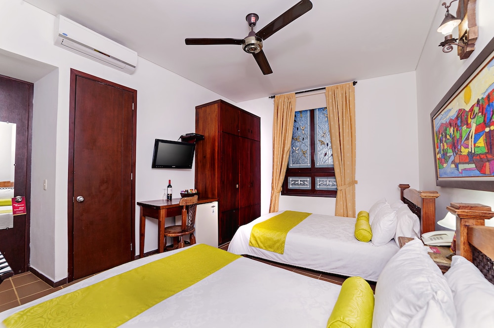 Deluxe Twin Room photo 2