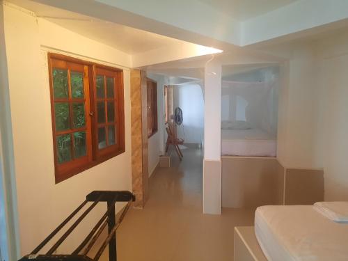 Apartment with Sea View - Photo 4