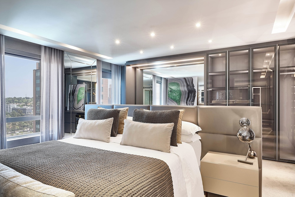 Junior Suite, 1 Bedroom thumbnail 5