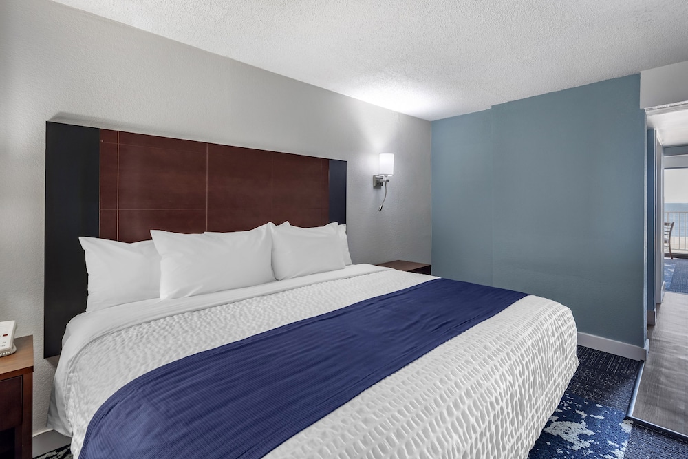 Standard Room (floors 2 - 7) photo 3