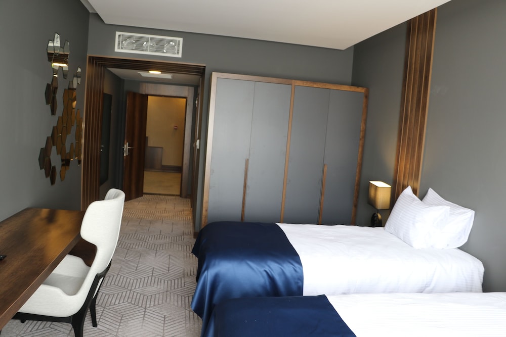 Standard Twin Room photo 3