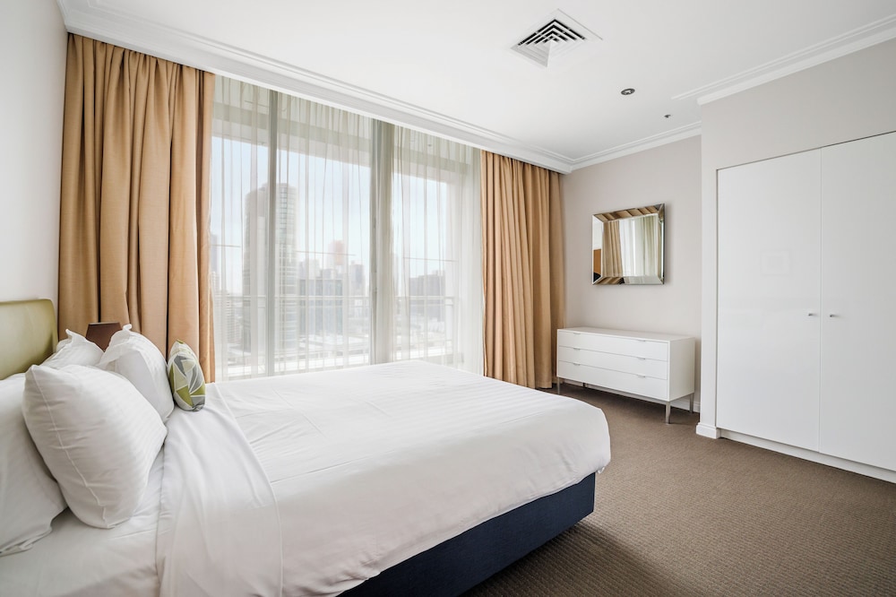 Penthouse Crown Suite