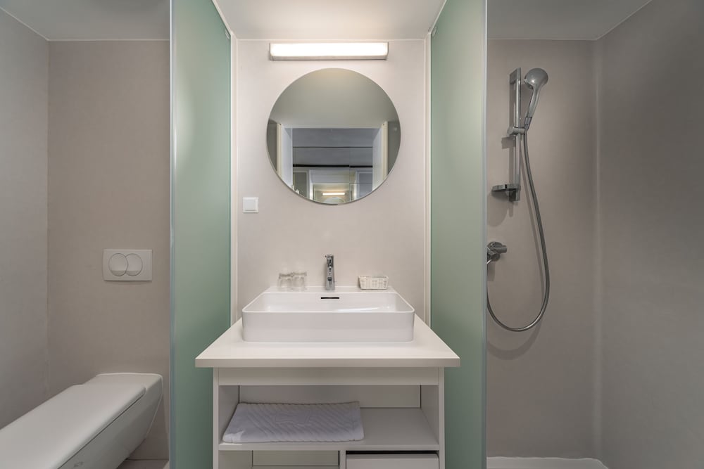 Superior twin room, French balcony