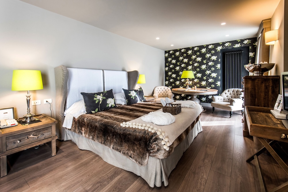 Junior Double Room