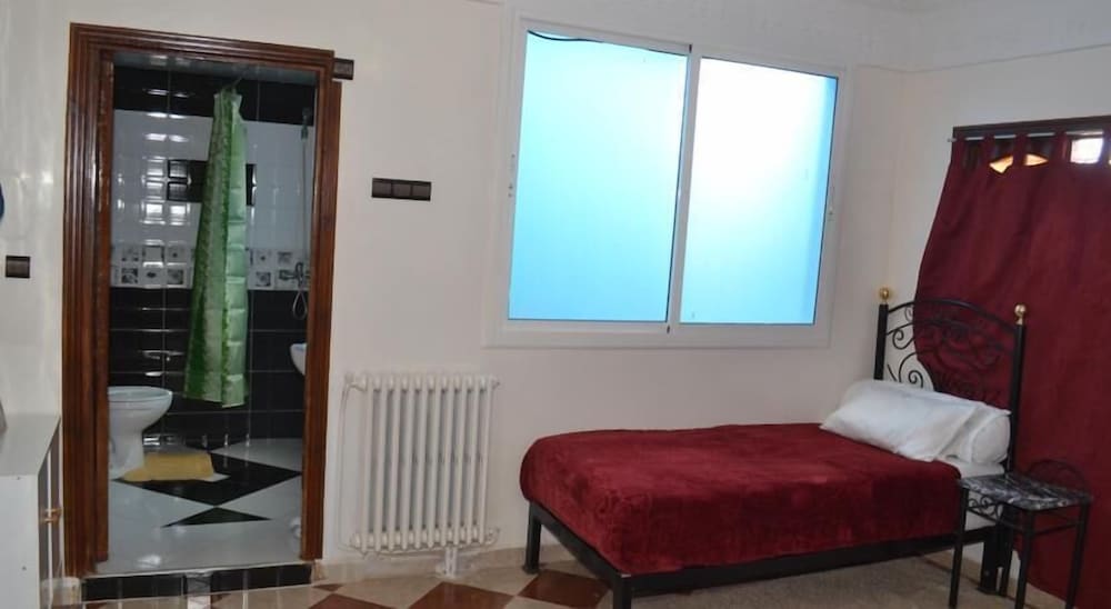 Double Room, 1 Double Bed, Shared Bathroom