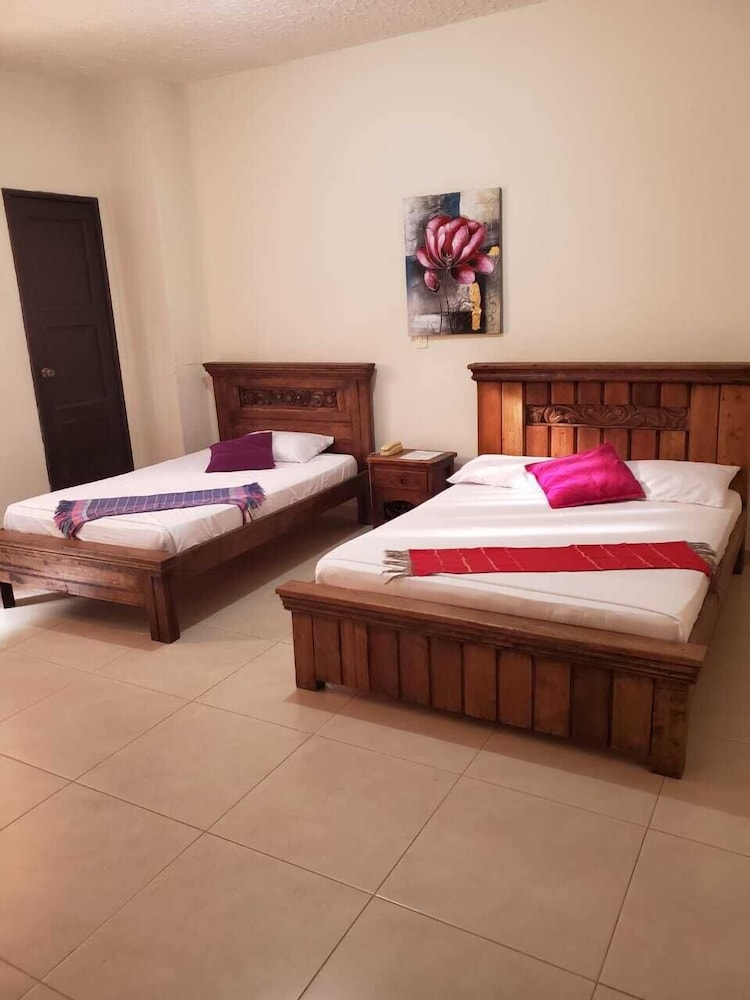Basic Triple Room photo 3