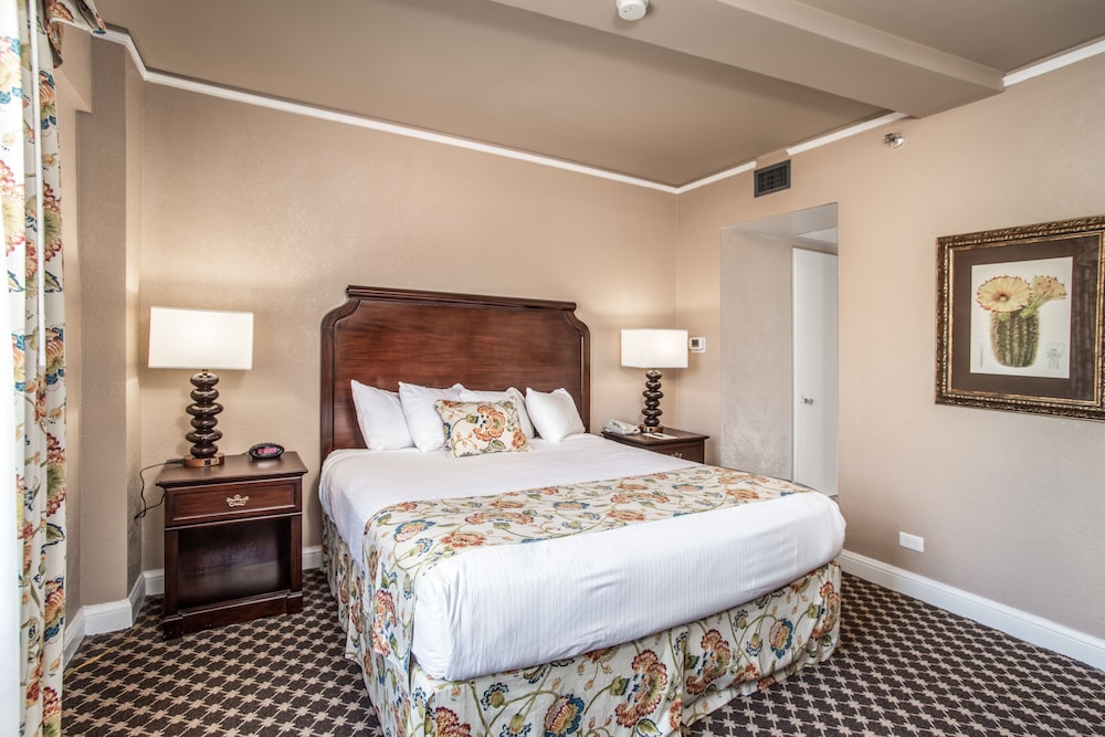 Superior King Suite
