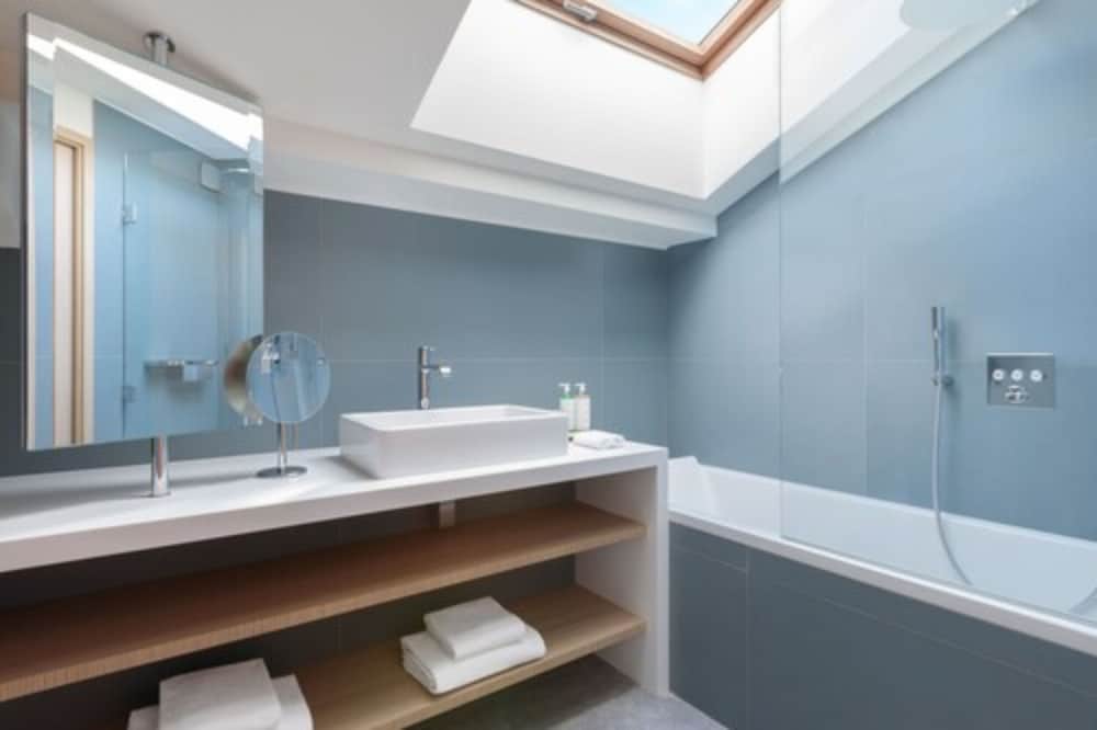 Executive Suite photo 2