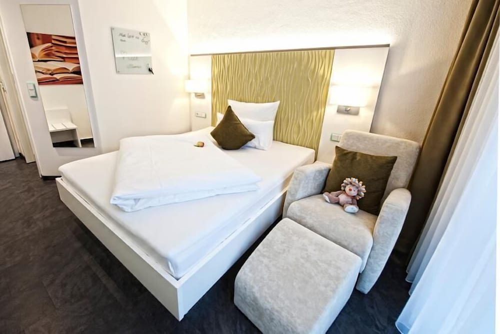 Single Room photo 2