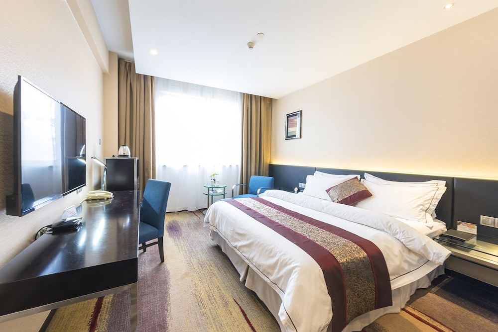 Double Room (Extreme Sassy)