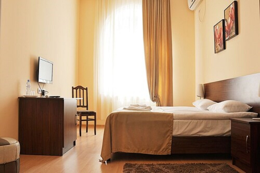 Standard Double Room photo 3