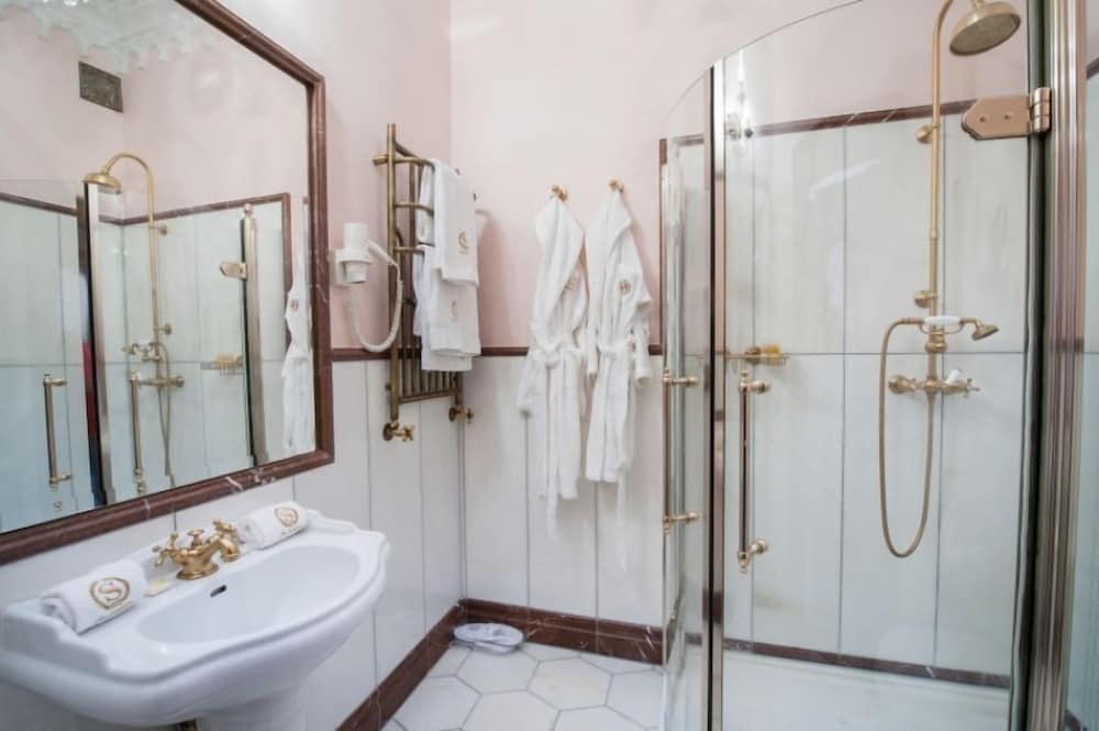 Standard Double Room Single Use