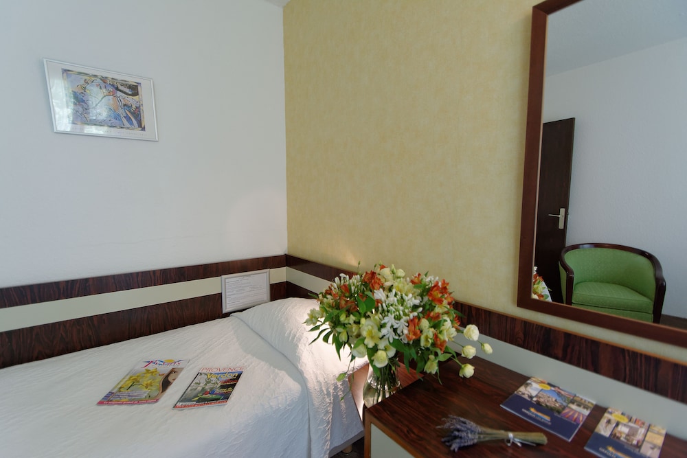 Classic with balcony - Photo 4