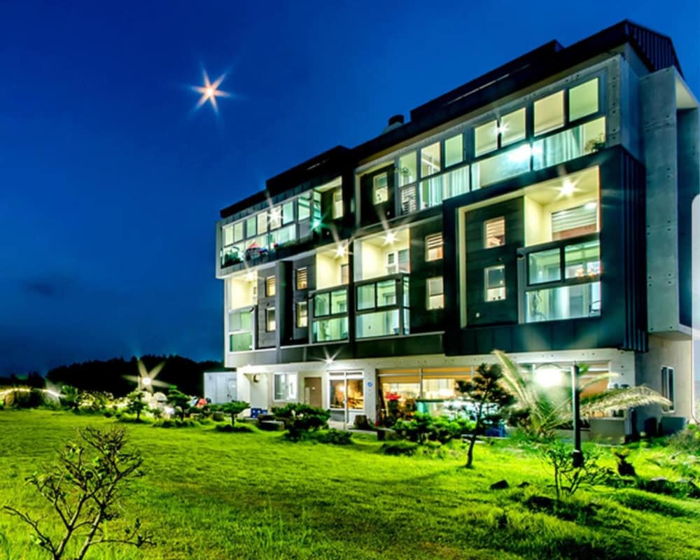 Basic Room, 1 Bedroom (Dandy Room 202 (Ocean View/Spa)) - Photo 8