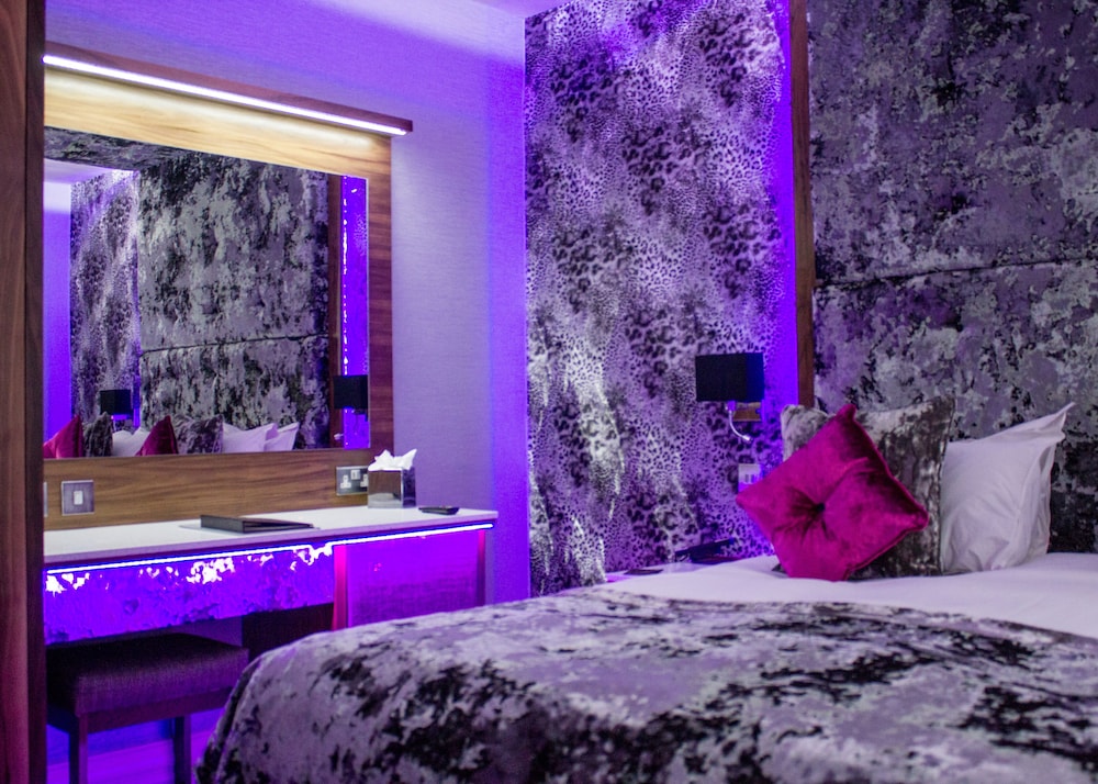 Luxury Double Room, 1 King Bed photo 3