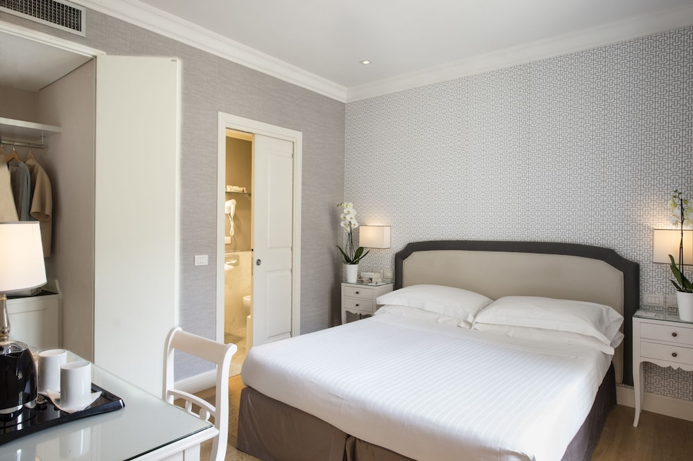 Classic Double Room photo 2