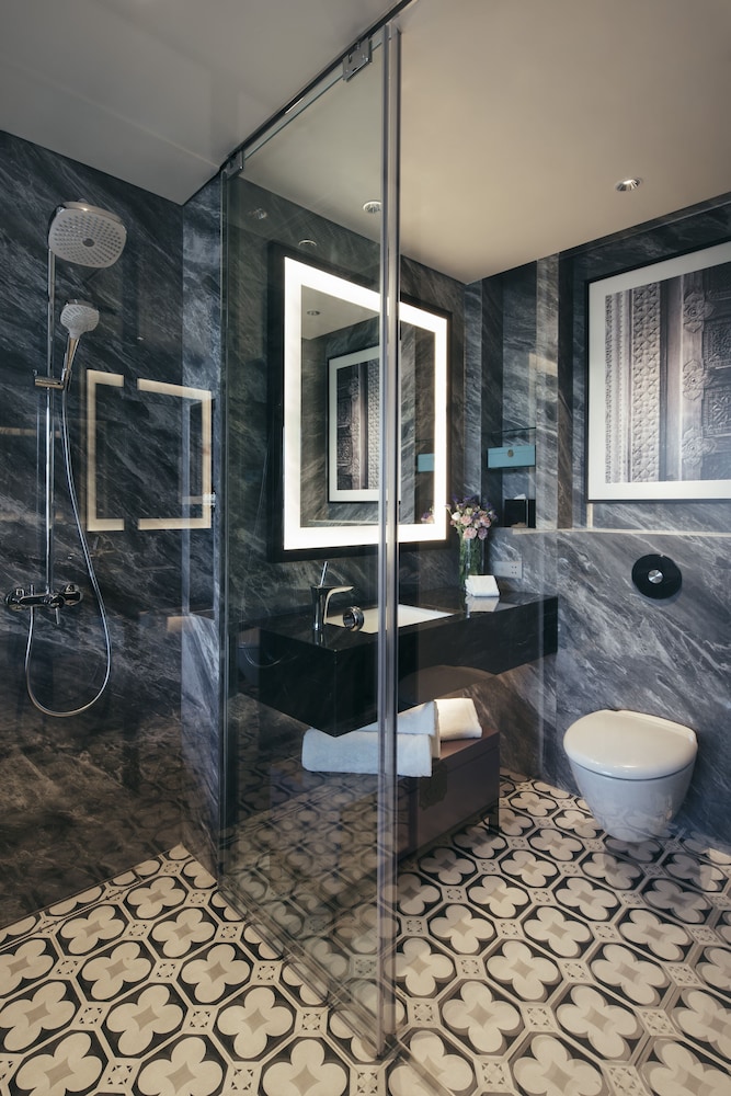 Crystal Club Deluxe Room photo 3
