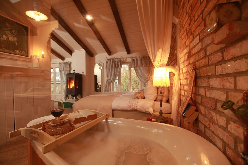 Romantic Studio, Private Bathroom, Garden View (Gartenlaube) photo 3