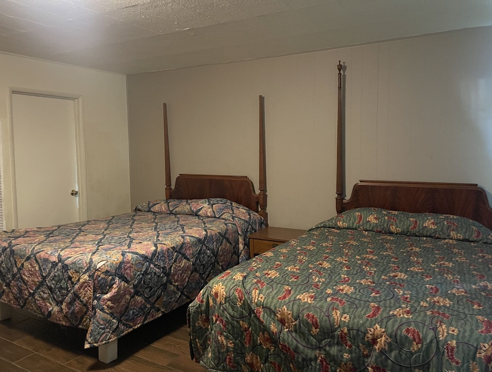 Room, 2 Queen Beds, Non Smoking - Photo 3