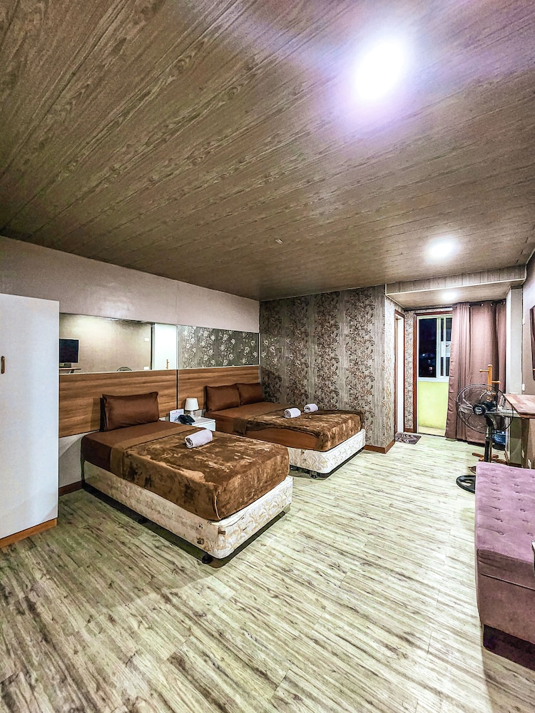 Deluxe Triple Room, Balcony