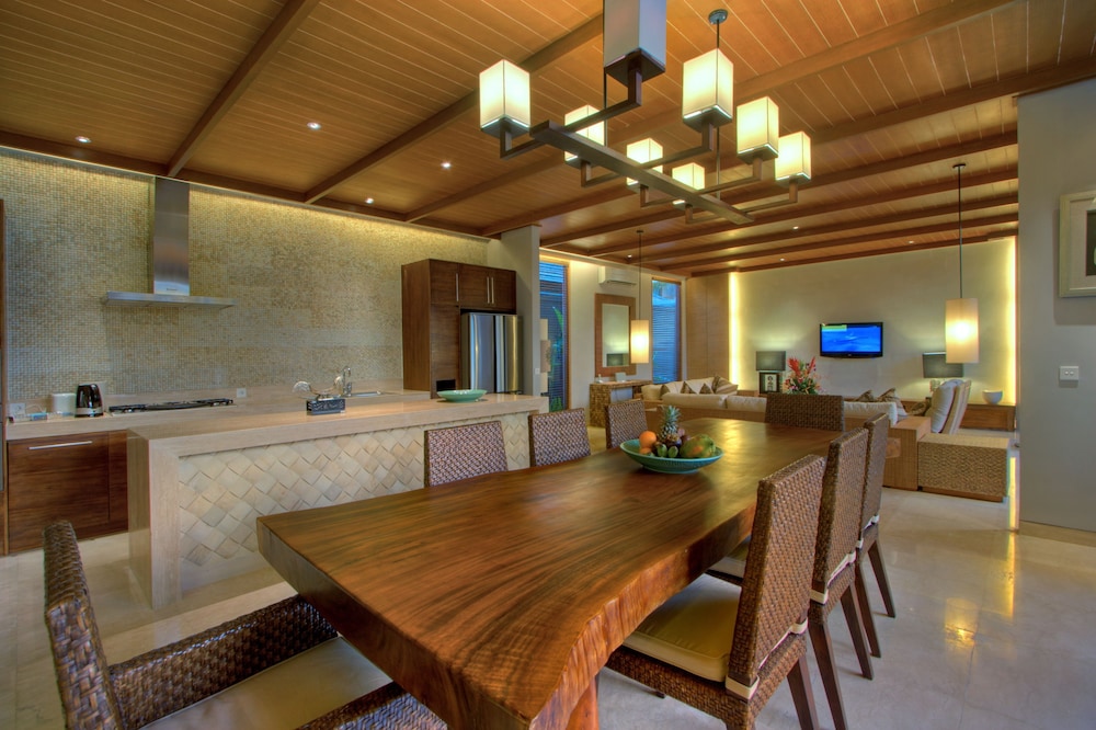 Four-Bedroom Villa with Private Pool - Photo 40