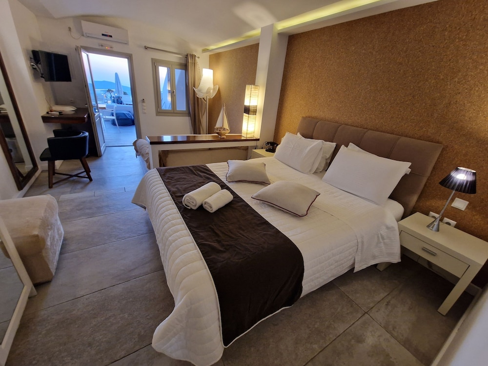 Suite, Hot Tub, Sea View