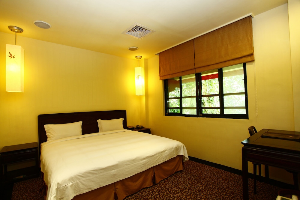 Elite Room