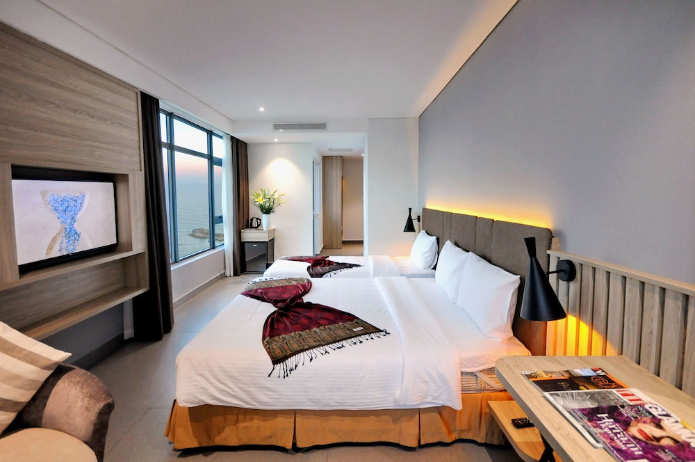 Premium Room, Sea View - Photo 10