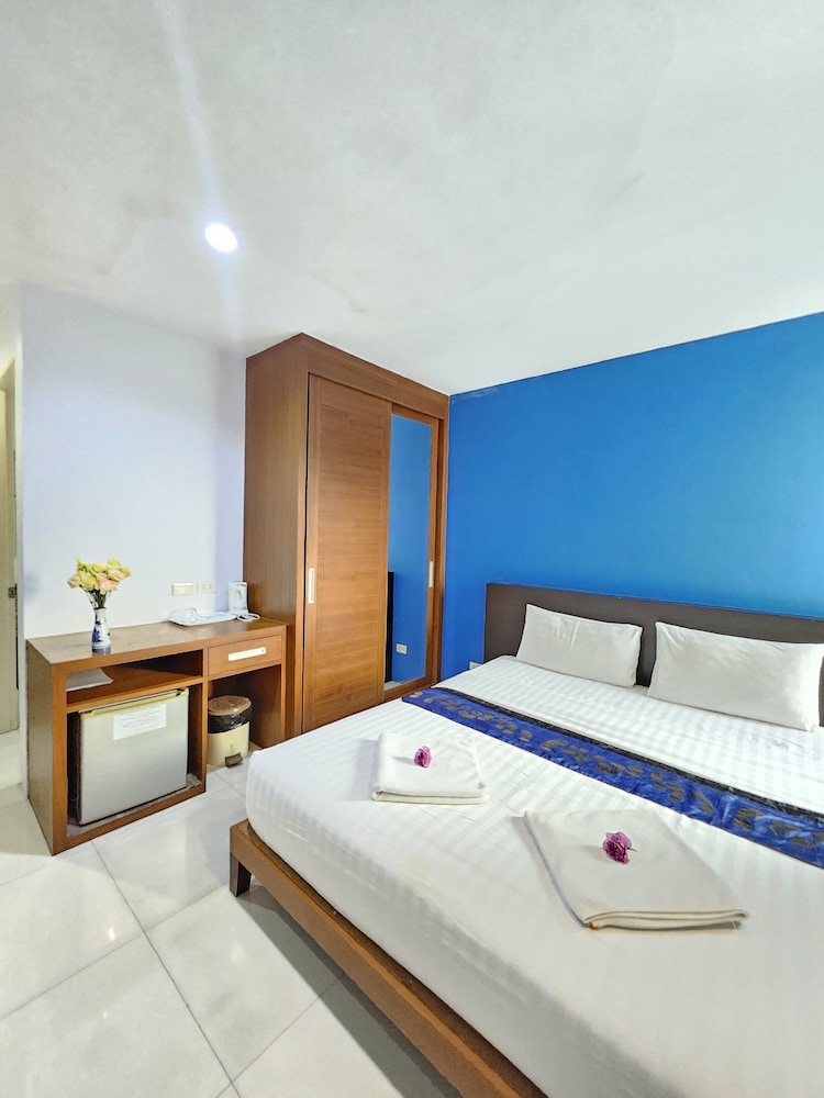 Standard Double Room - Photo 3