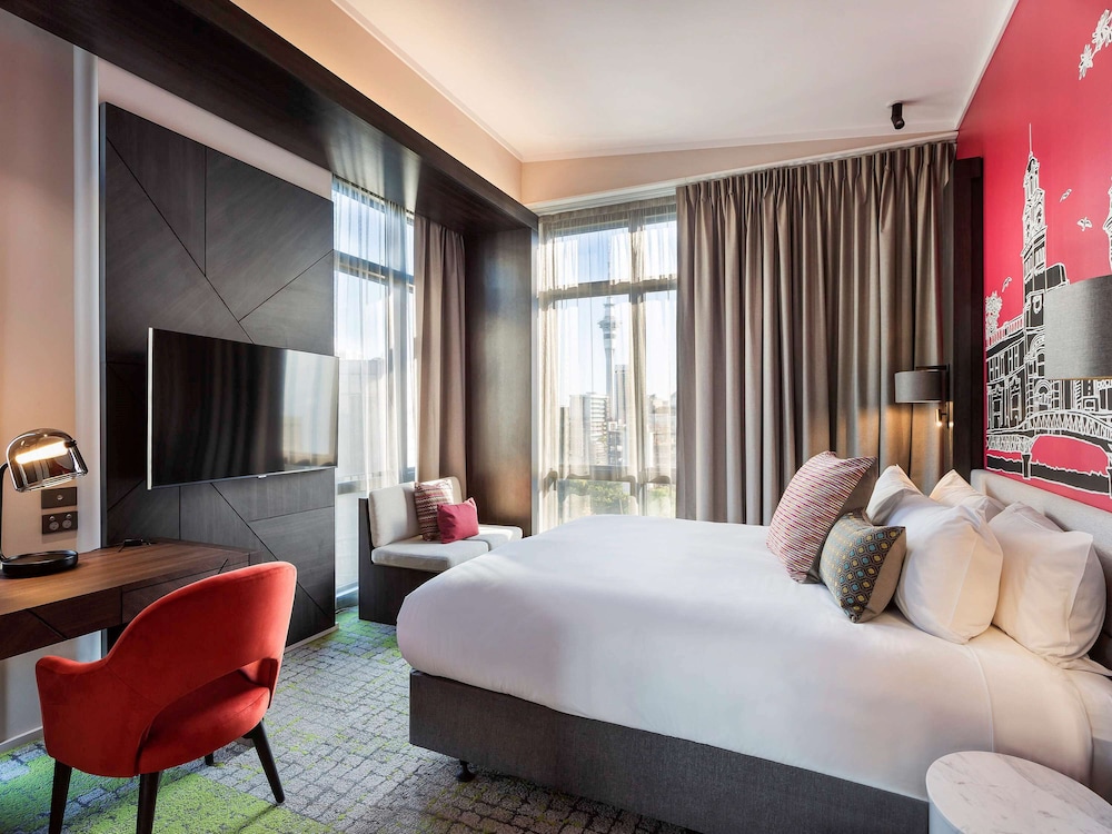 Deluxe Room, Balcony (High Floor)