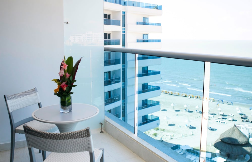 Superior Room, 2 Double Beds, Sea View - Photo 4