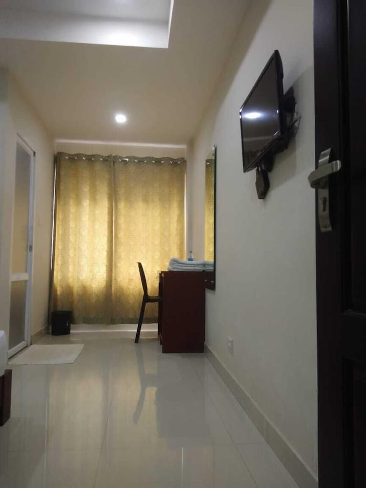 Deluxe Room, 1 Queen Bed, Accessible, Non Smoking photo 3