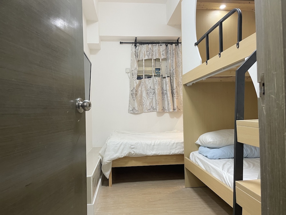 Basic Triple Room, Multiple Beds