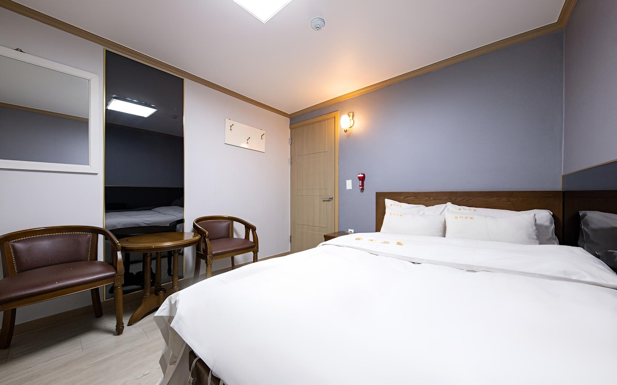 Room (General room) - Photo 6