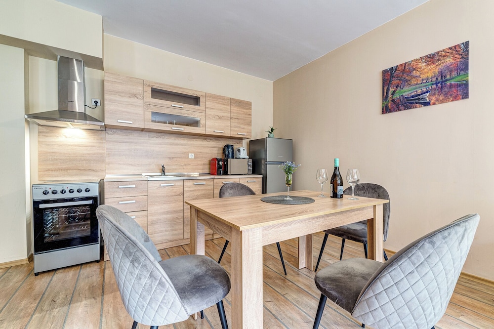 Standard Apartment, Mountain View photo 3