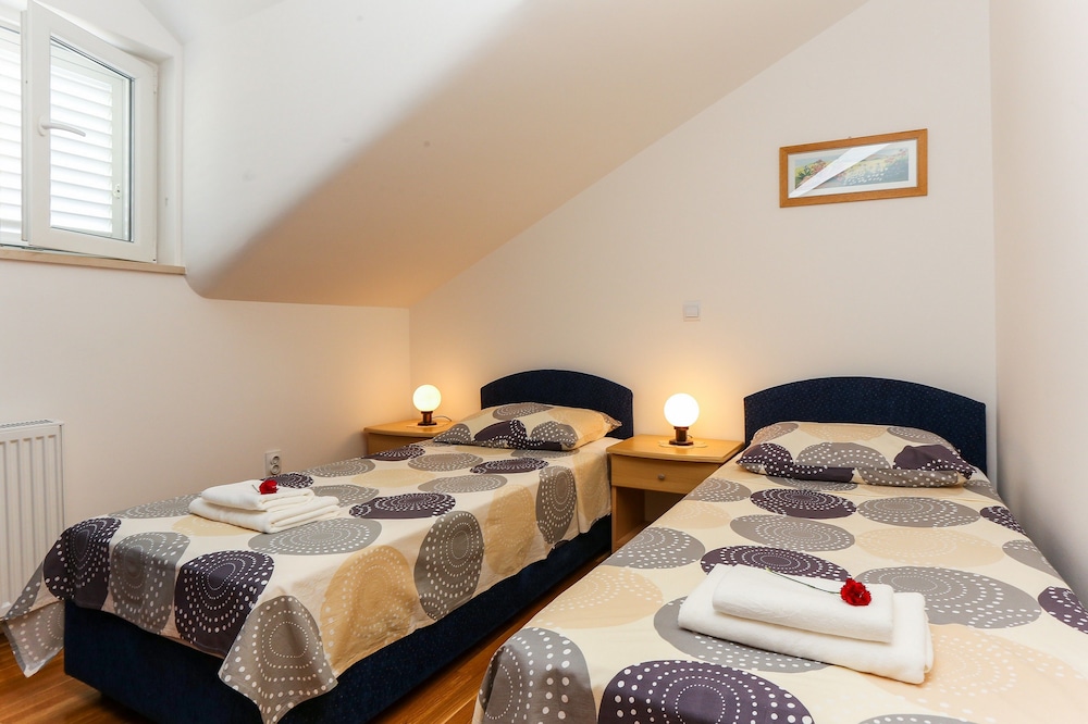 Apartment, 1 Bedroom, Balcony, Garden View