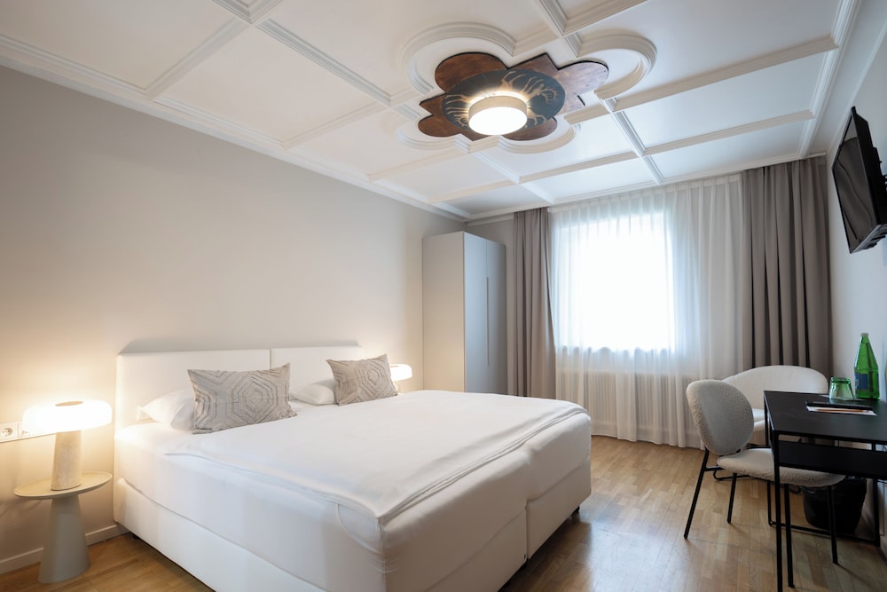 Economy Double Room without balcony - Photo 2