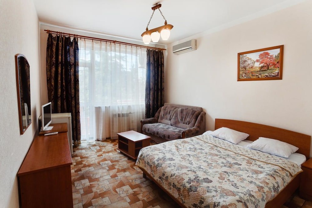 Standard Double Room, City View photo 1